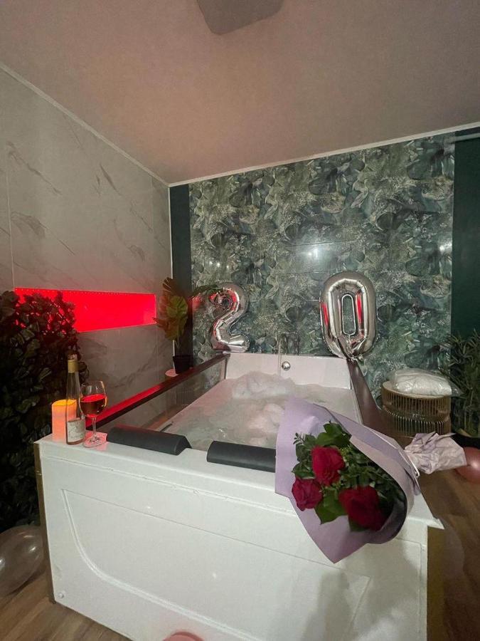 Jacuzzi Apartment 바이아마레 외부 사진
